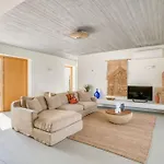Lampsi - Spacious & Modern Villa *