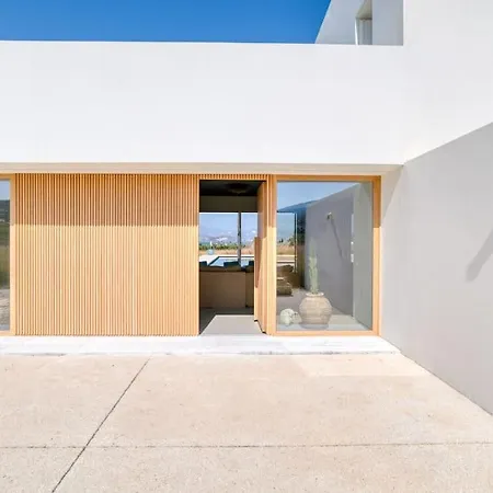 Lampsi - Spacious & Modern