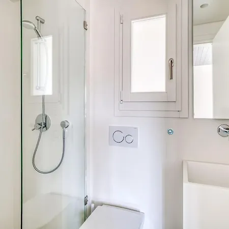 Willa Lampsi - Spacious & Modern Isterni (Paros)