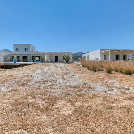 Lampsi - Spacious & Modern Villa Isterni (Paros)