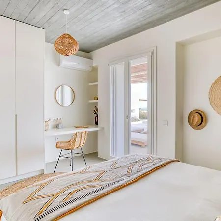 Lampsi - Spacious & Modern Willa Isterni (Paros)