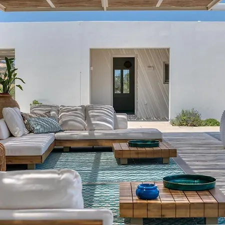 Willa Lampsi - Spacious & Modern Isterni (Paros)