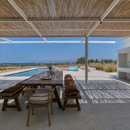 Lampsi - Spacious & Modern Isterni (Paros)