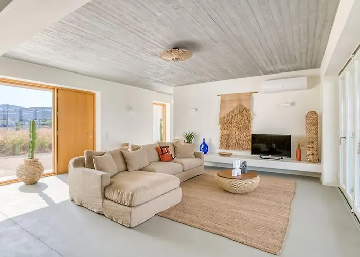 Lampsi - Spacious & Modern Villa *