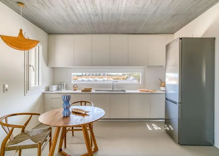 Villa Lampsi - Spacious & Modern Isterni (Paros)