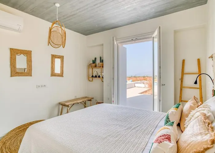 Lampsi - Spacious & Modern Isterni (Paros)