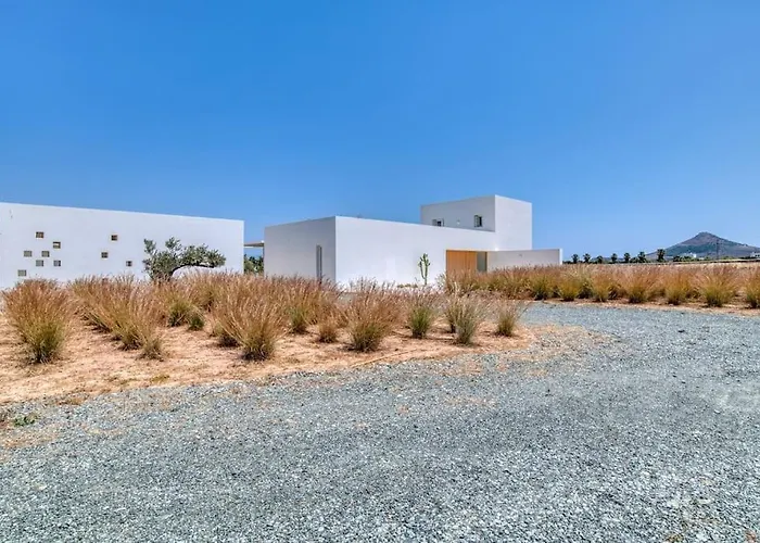 Lampsi - Spacious & Modern *